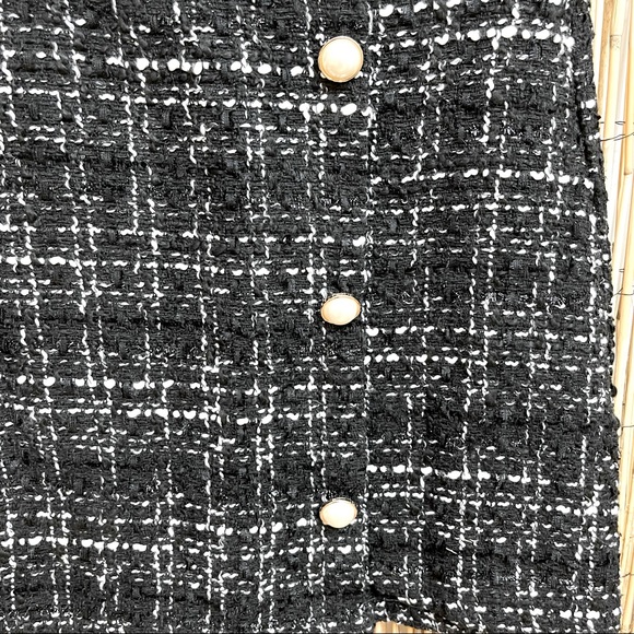 NWOT Black & White Tweed Mini Skirt - Picture 4 of 5